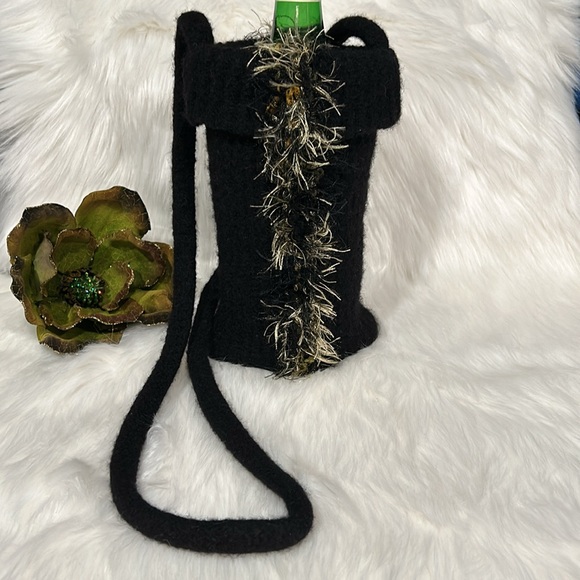 🌷Wine Bottle Cozy Festive Holiday Season - Picture 7 of 9